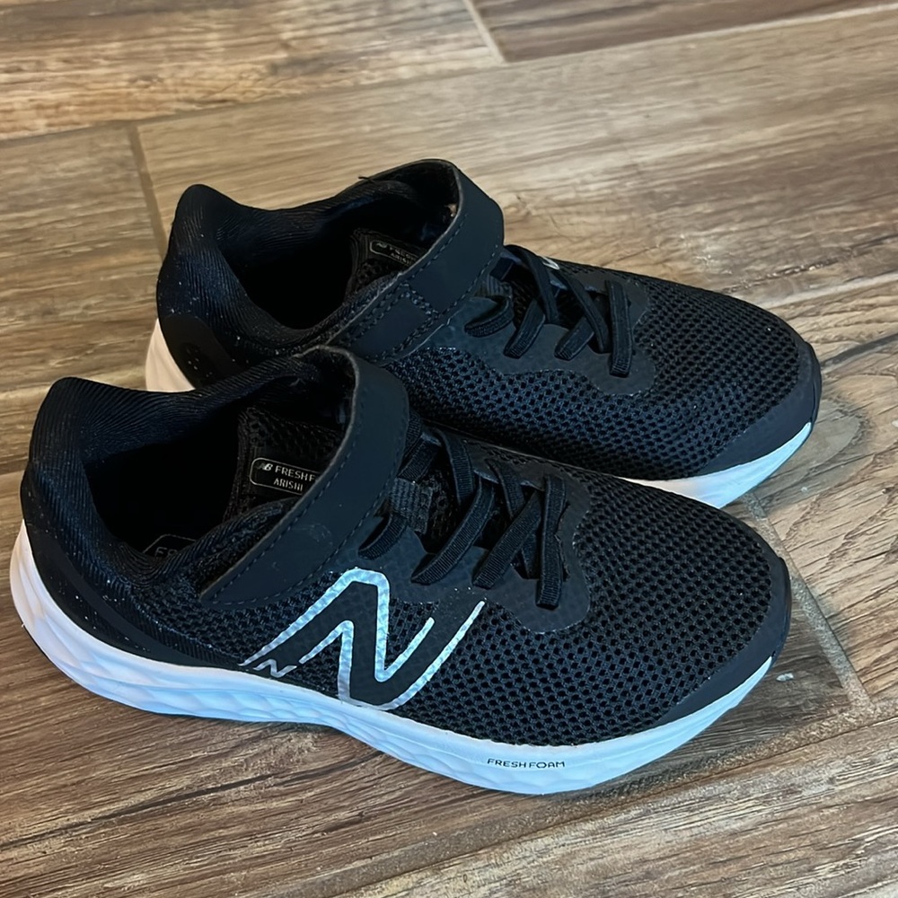 NWOT • NEW BALANCE Fresh Foam Arishi Toddler Sneaker - Picture 3 of 7